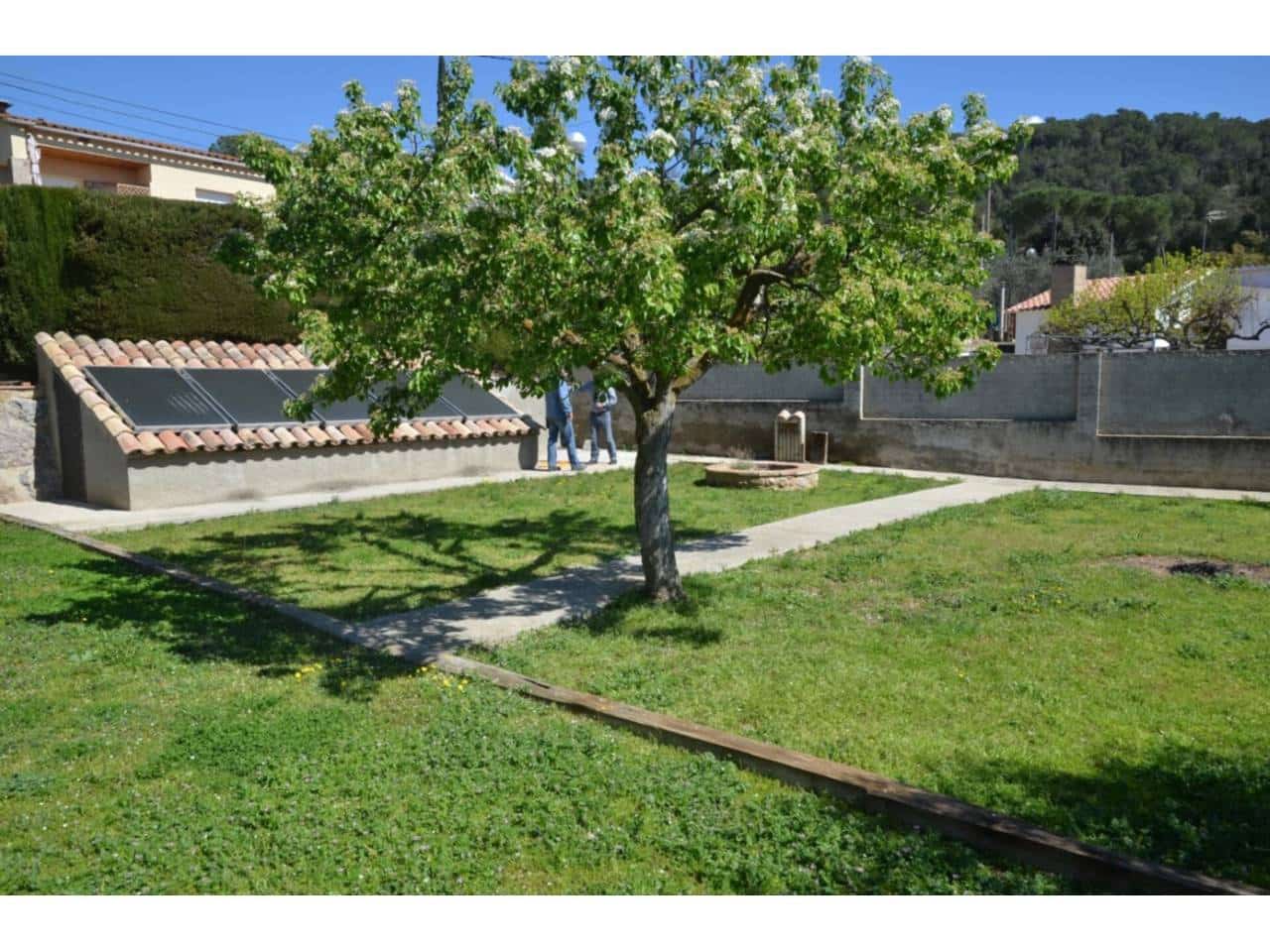 4 sypialnia Finka/Dom wiejski na sprzedaż w L'Ametlla del Valles z basenem garażem - 770 000 € (Ref: 8900757)