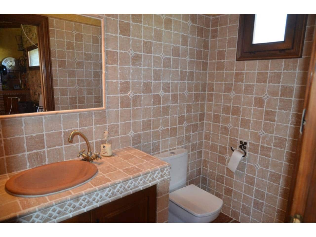 4 sypialnia Finka/Dom wiejski na sprzedaż w L'Ametlla del Valles z basenem garażem - 770 000 € (Ref: 8900757)