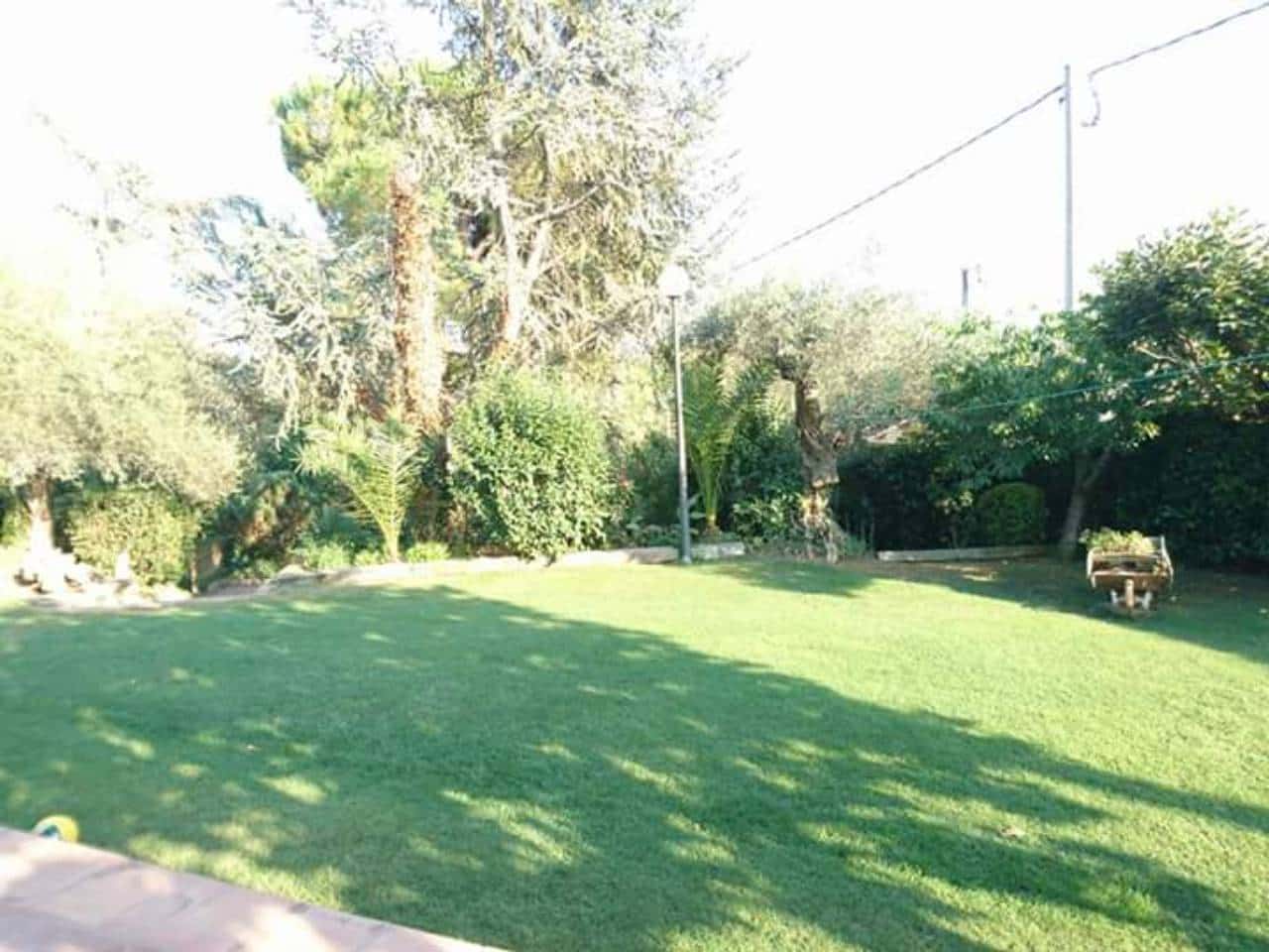 4 sypialnia Finka/Dom wiejski na sprzedaż w L'Ametlla del Valles z basenem garażem - 770 000 € (Ref: 8900757)