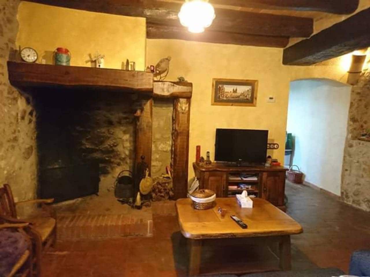 4 sypialnia Finka/Dom wiejski na sprzedaż w L'Ametlla del Valles z basenem garażem - 770 000 € (Ref: 8900757)