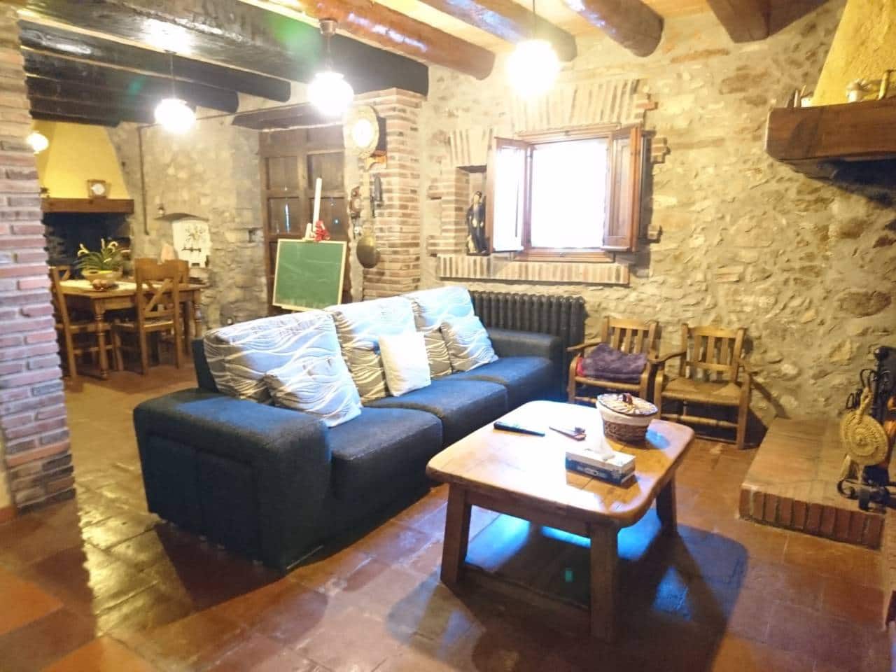 4 sypialnia Finka/Dom wiejski na sprzedaż w L'Ametlla del Valles z basenem garażem - 770 000 € (Ref: 8900757)