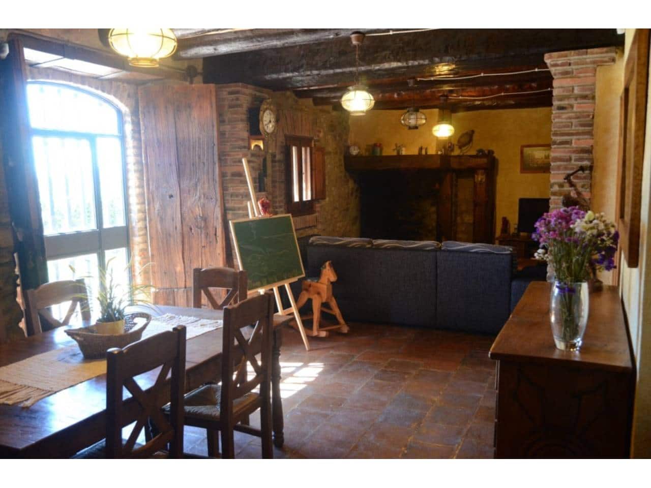 4 sypialnia Finka/Dom wiejski na sprzedaż w L'Ametlla del Valles z basenem garażem - 770 000 € (Ref: 8900757)