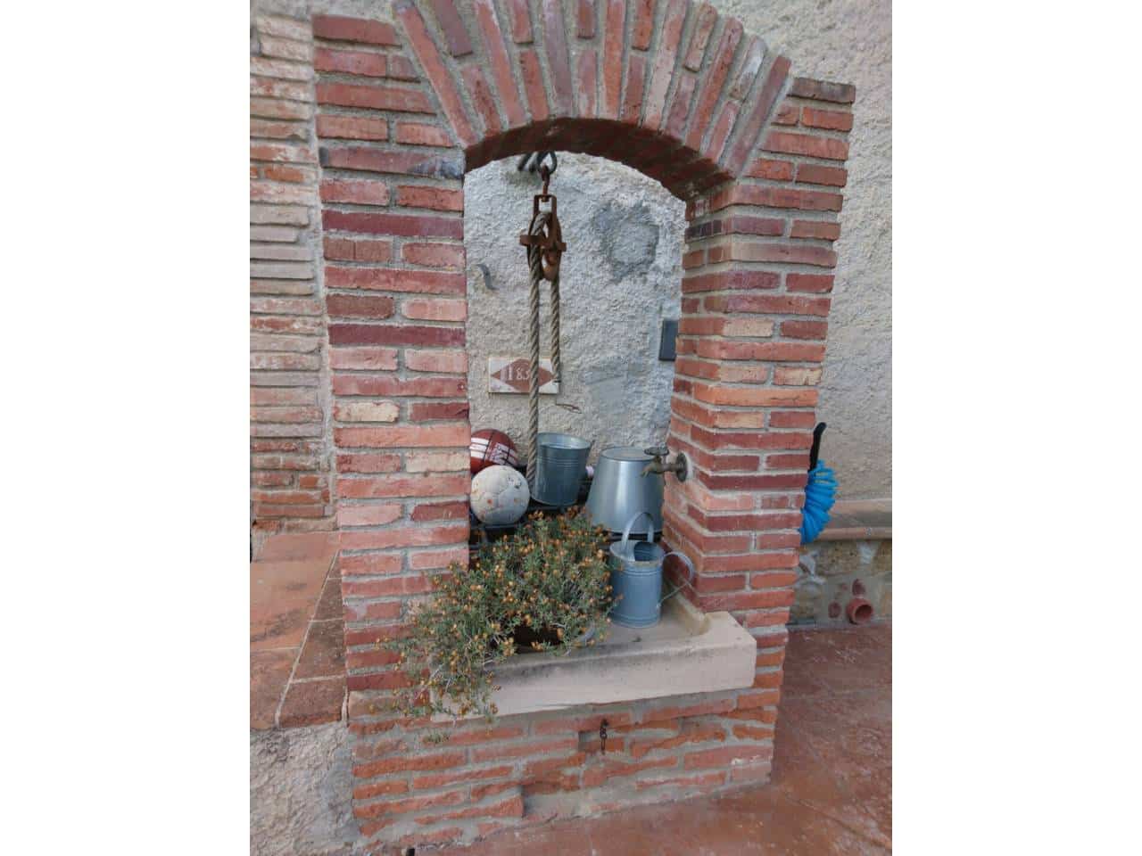 4 sypialnia Finka/Dom wiejski na sprzedaż w L'Ametlla del Valles z basenem garażem - 770 000 € (Ref: 8900757)