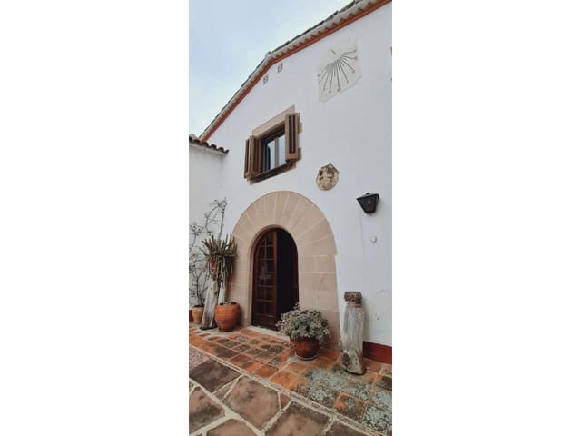 10 soverom Finca/Herregård til salgs i Les Franqueses del Vallès med garasje - € 750 000 (Ref: 8900759)