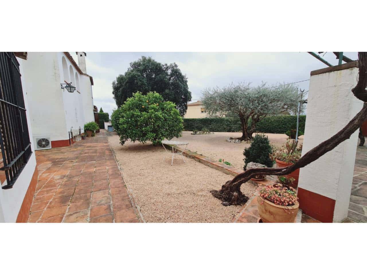 10 soveværelse Finca/Landehus til salg i Les Franqueses del Valles med garage - € 750.000 (Ref: 8900759)