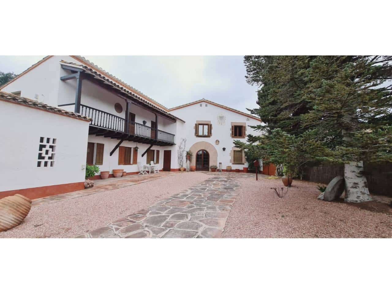 10 soveværelse Finca/Landehus til salg i Les Franqueses del Valles med garage - € 750.000 (Ref: 8900759)