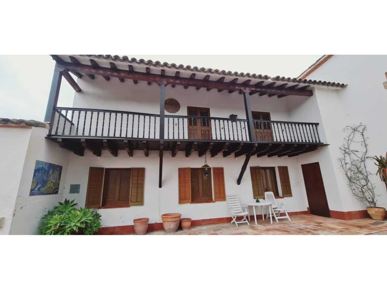 10 soveværelse Finca/Landehus til salg i Les Franqueses del Valles med garage - € 750.000 (Ref: 8900759)