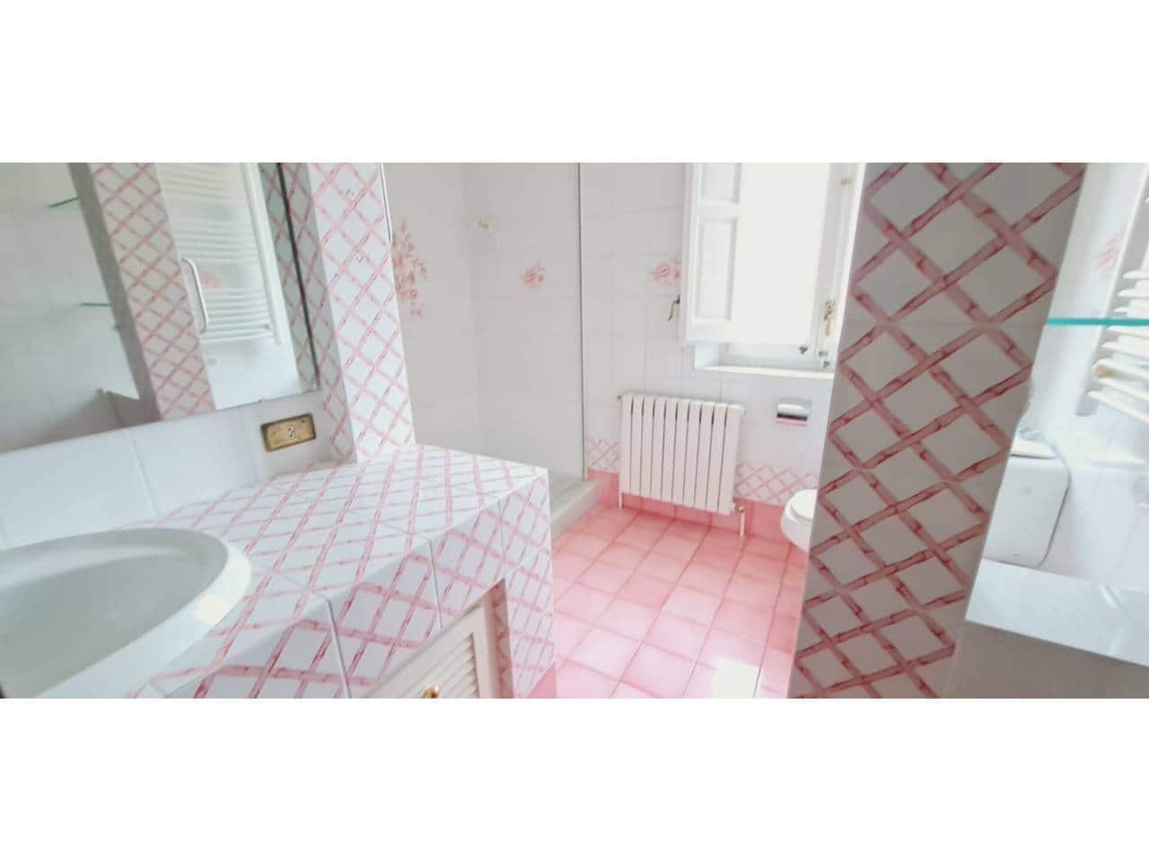 10 soveværelse Finca/Landehus til salg i Les Franqueses del Valles med garage - € 750.000 (Ref: 8900759)