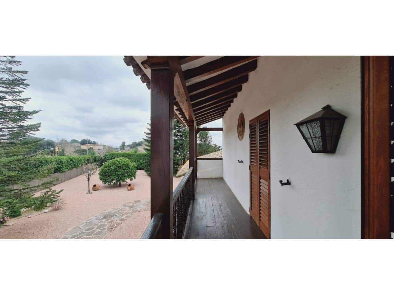 10 soveværelse Finca/Landehus til salg i Les Franqueses del Valles med garage - € 750.000 (Ref: 8900759)