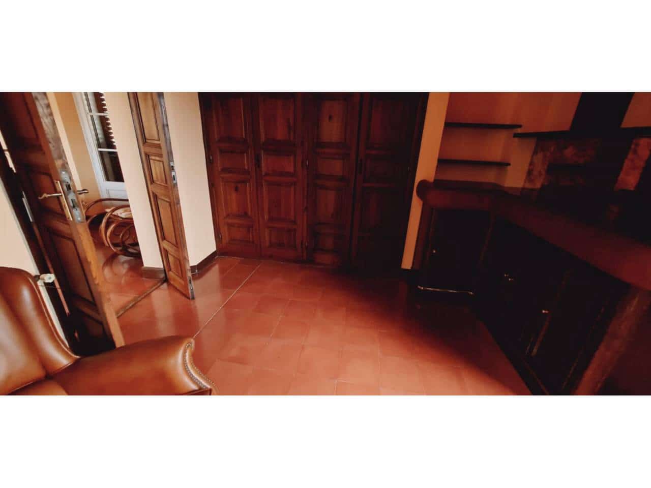 10 soveværelse Finca/Landehus til salg i Les Franqueses del Valles med garage - € 750.000 (Ref: 8900759)