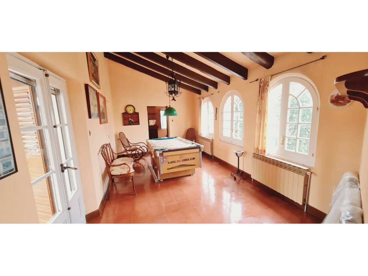 10 soveværelse Finca/Landehus til salg i Les Franqueses del Valles med garage - € 750.000 (Ref: 8900759)