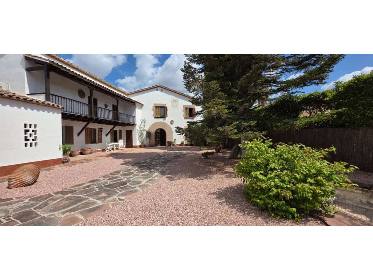 10 soveværelse Finca/Landehus til salg i Les Franqueses del Valles med garage - € 750.000 (Ref: 8900759)