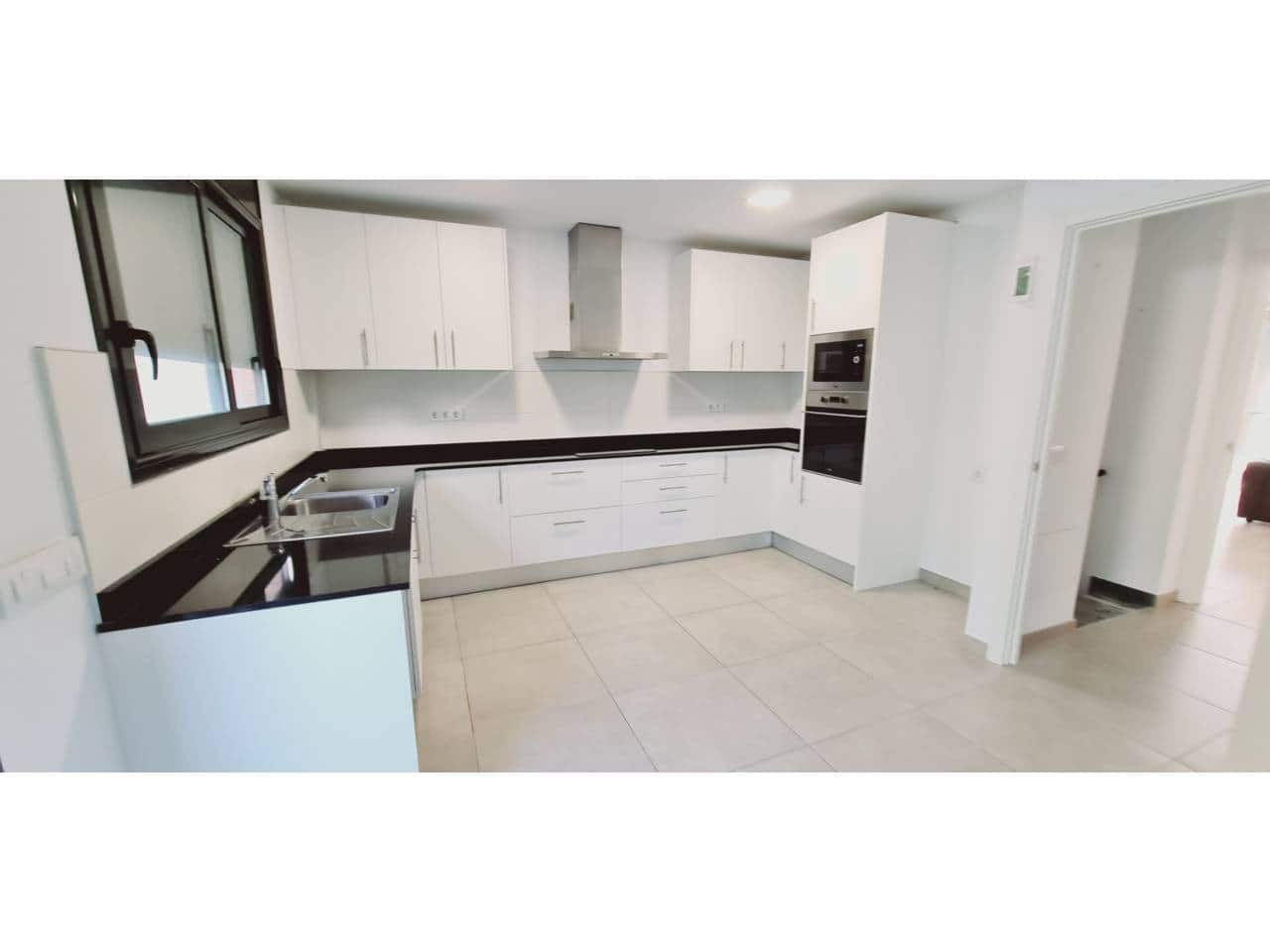 5 soveværelse Villa til salg i Sant Andreu de Llavaneres med garage - € 575.000 (Ref: 9108169)