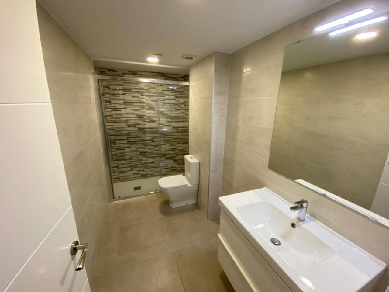 5 soveværelse Villa til salg i Sant Andreu de Llavaneres med garage - € 575.000 (Ref: 9108169)