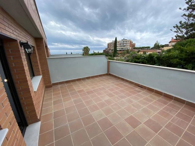 5 quarto Moradia para venda em Sant Andreu de Llavaneres com garagem - 575 000 € (Ref: 9108169)