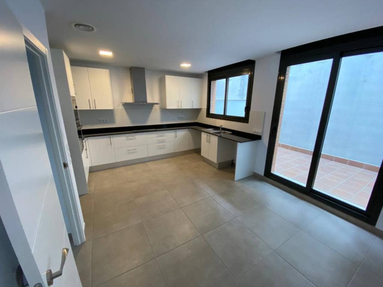 5 soveværelse Villa til salg i Sant Andreu de Llavaneres med garage - € 575.000 (Ref: 9108169)