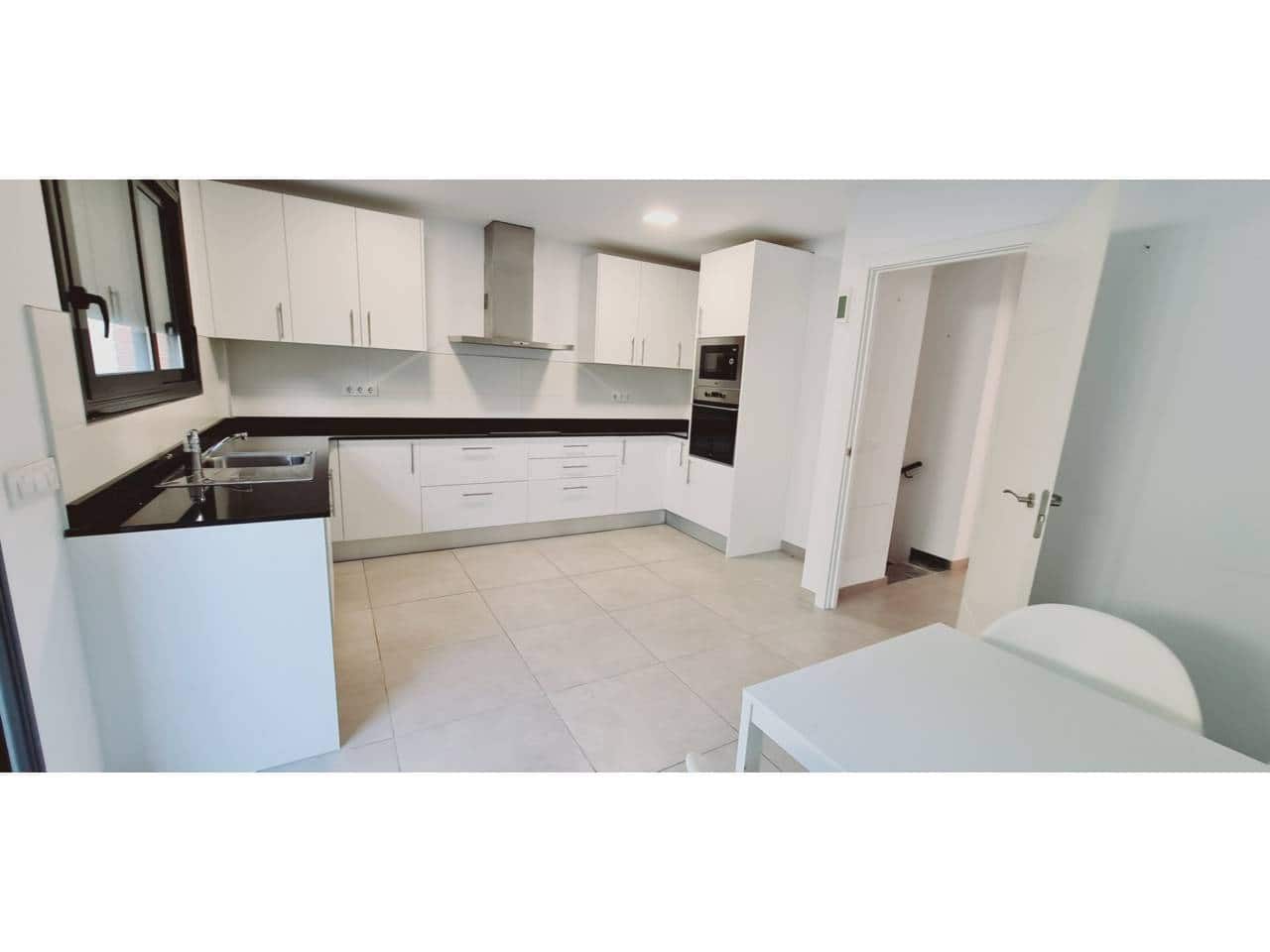 5 soveværelse Villa til salg i Sant Andreu de Llavaneres med garage - € 575.000 (Ref: 9108169)