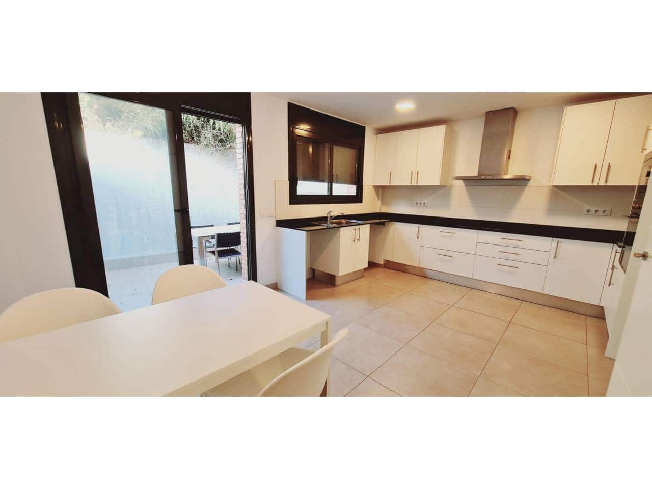 5 soveværelse Villa til salg i Sant Andreu de Llavaneres med garage - € 575.000 (Ref: 9108169)