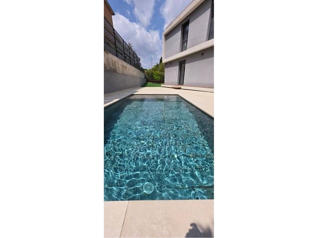 5 Zimmer Villa zu verkaufen in Granollers mit Pool Garage - 660.000 € (Ref: 9153572)