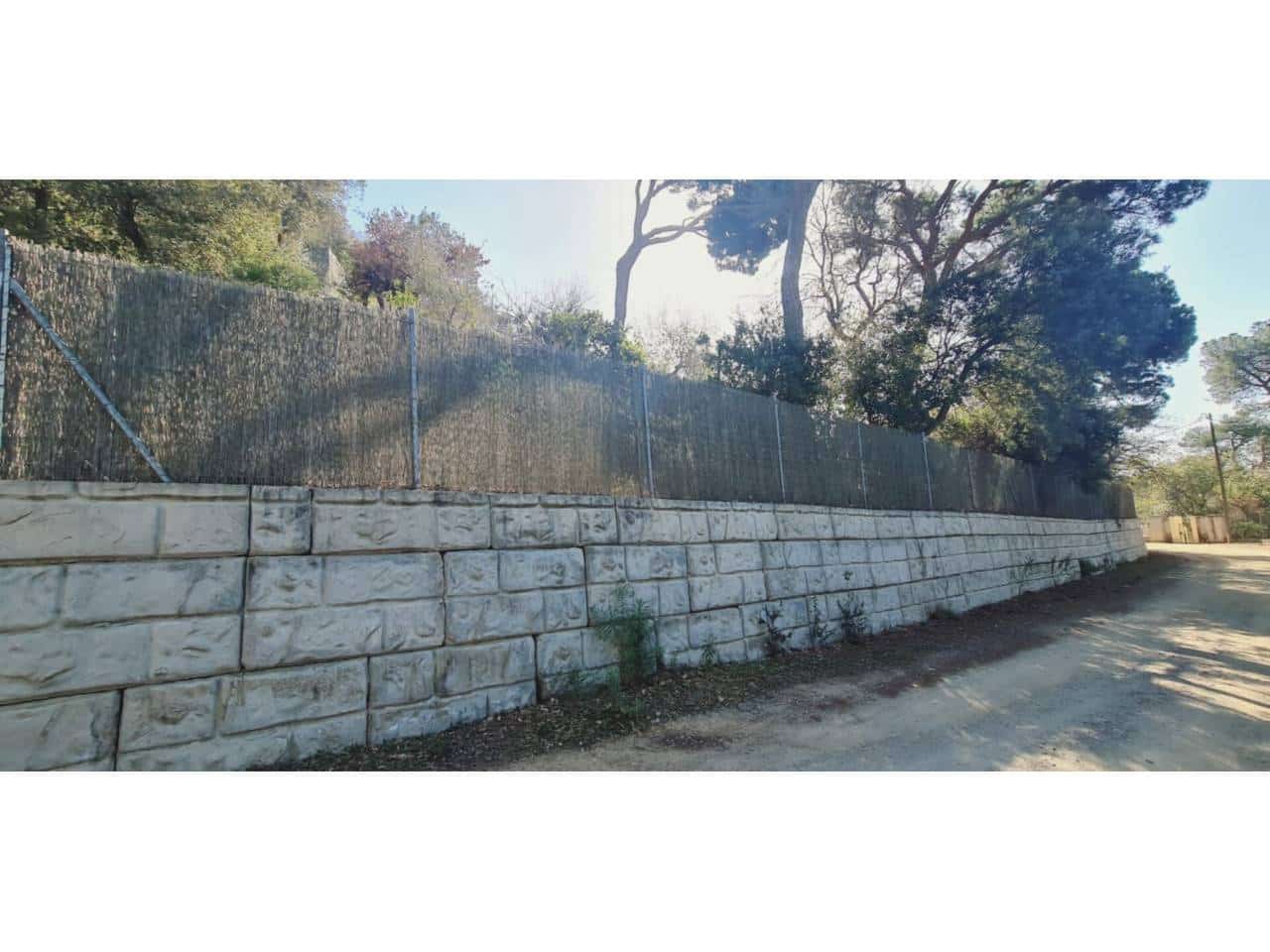 Undeveloped Land for sale in Badalona - € 150,000 (Ref: 9312218)