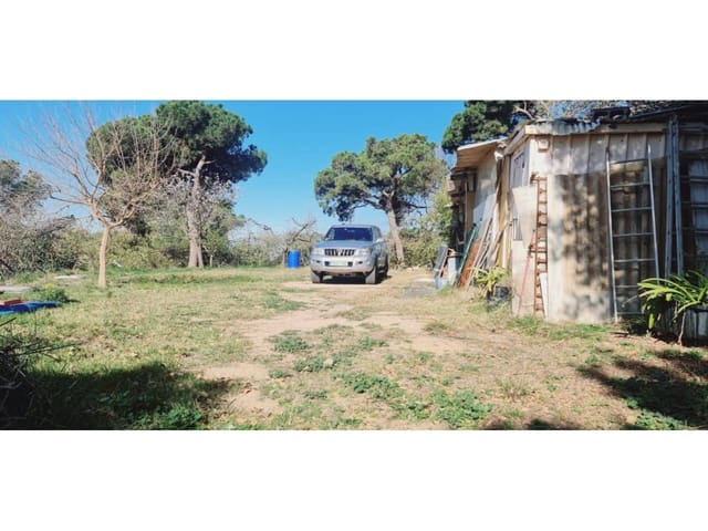 Mark till salu i Badalona - 150 000 € (Ref: 9312218)