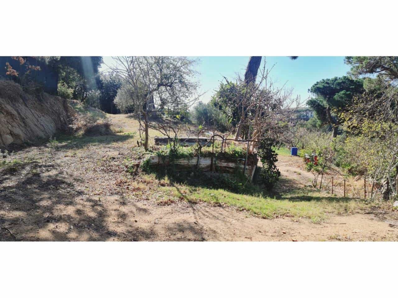 Undeveloped Land for sale in Badalona - € 150,000 (Ref: 9312218)
