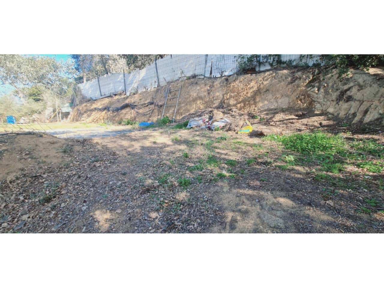 Undeveloped Land for sale in Badalona - € 150,000 (Ref: 9312218)