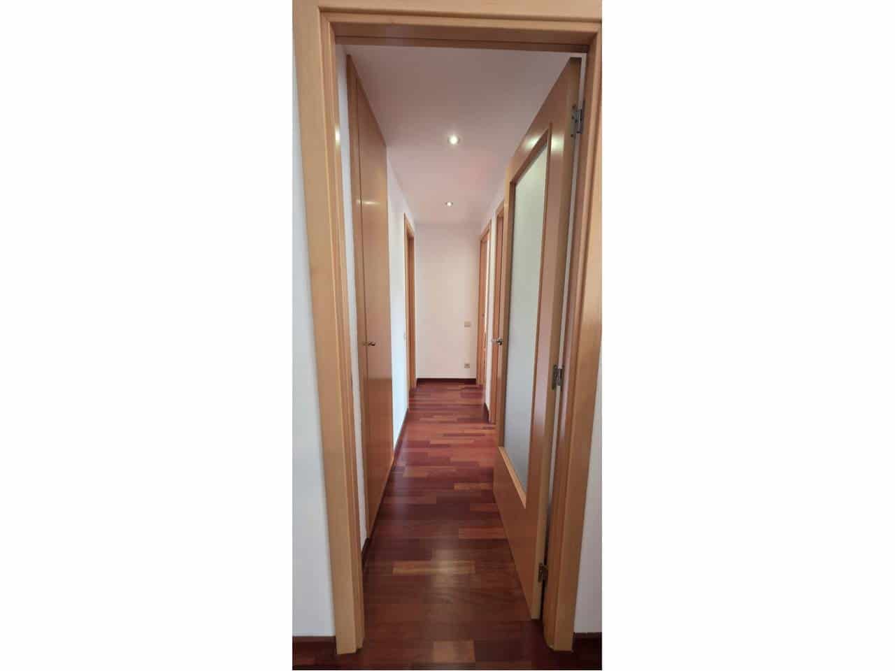 2 makuuhuone Asunto myytävänä paikassa Granollers mukana 
autotalli - 222 700 € (Ref: 9356519)