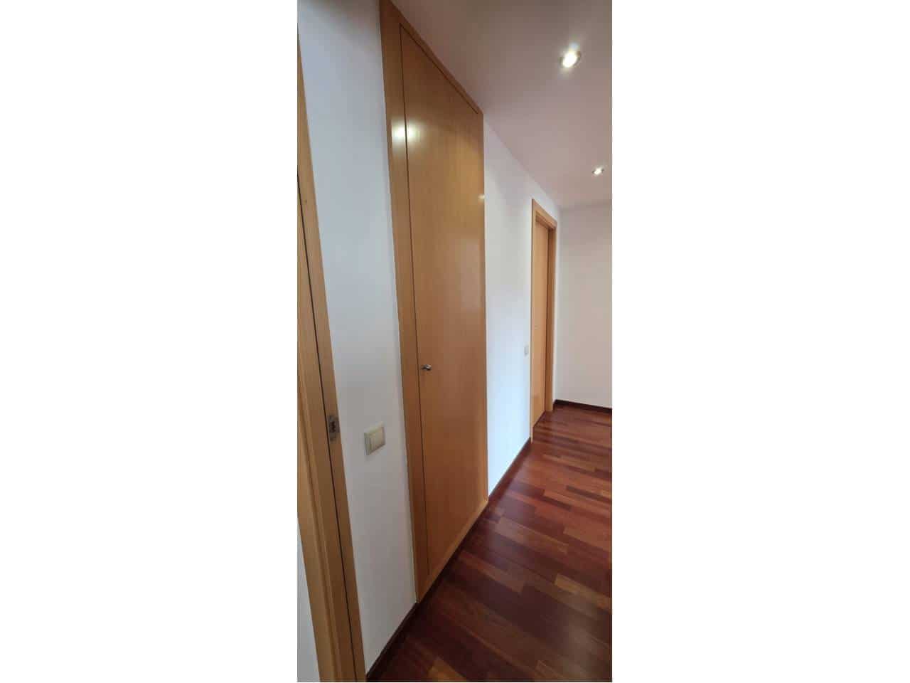 2 makuuhuone Asunto myytävänä paikassa Granollers mukana 
autotalli - 222 700 € (Ref: 9356519)