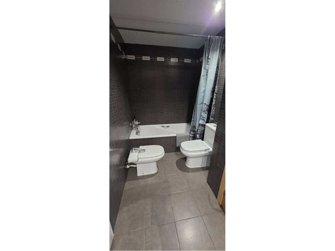 2 makuuhuone Asunto myytävänä paikassa Granollers mukana 
autotalli - 222 700 € (Ref: 9356519)