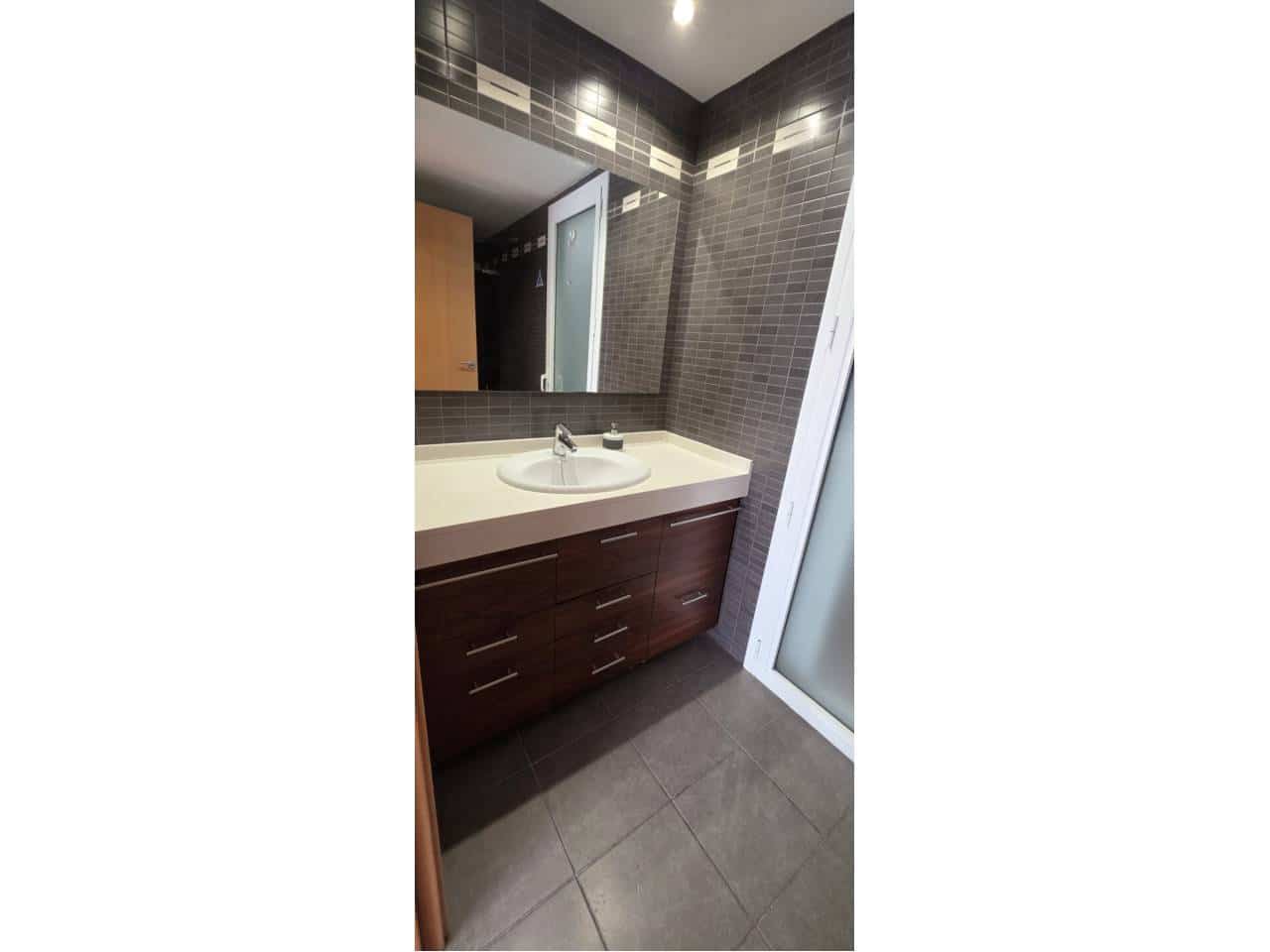 2 makuuhuone Asunto myytävänä paikassa Granollers mukana 
autotalli - 222 700 € (Ref: 9356519)