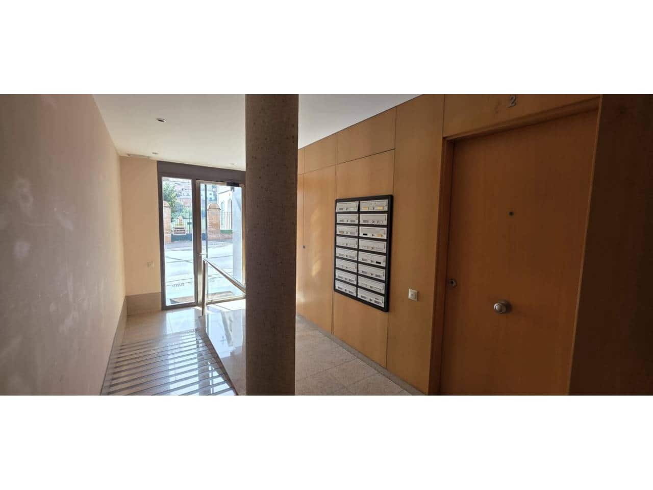 2 makuuhuone Asunto myytävänä paikassa Granollers mukana 
autotalli - 222 700 € (Ref: 9356519)