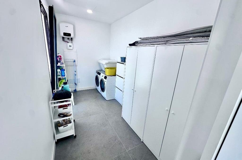 3 quarto Moradia para venda em Costa Teguise com piscina garagem - 880 000 € (Ref: 10031086)