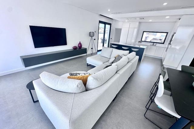 3 quarto Moradia para venda em Costa Teguise, Teguise com piscina garagem - 880 000 € (Ref: 10031086)