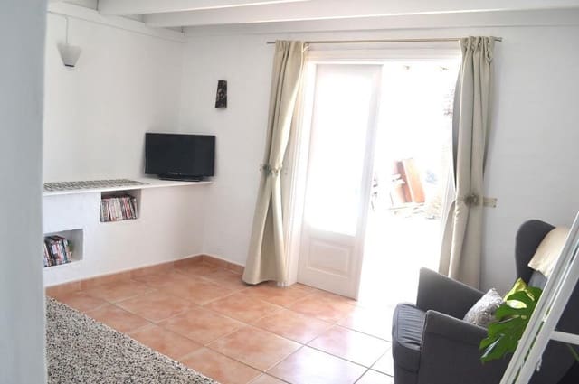 3 chambre Bungalow à vendre à Tías avec piscine - 400 000 € (Ref: 10076943)