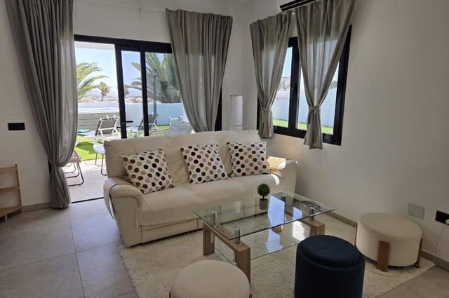 4 chambre Villa/Maison à vendre à Playa Blanca, Yaiza avec piscine - 699 000 € (Ref: 10136527)