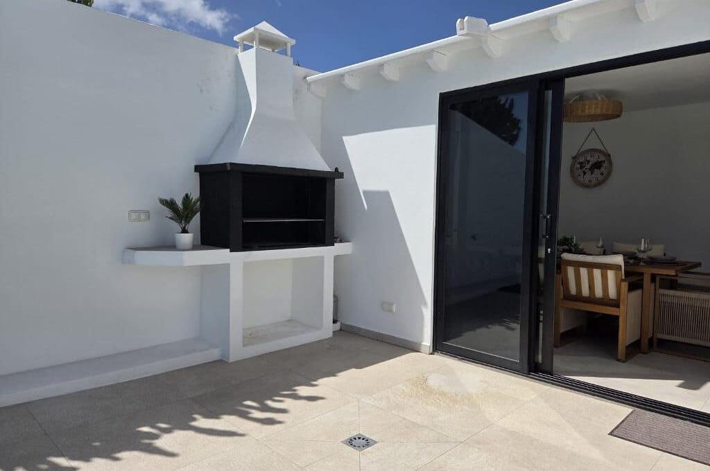 4 chambre Villa/Maison à vendre à Playa Blanca avec piscine - 699 000 € (Ref: 10136527)