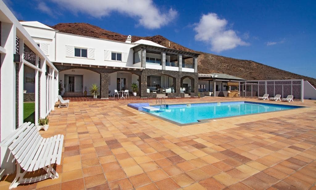 7 Zimmer Villa zu verkaufen in Playa Blanca mit Pool Garage - 2.800.000 € (Ref: 6848589)