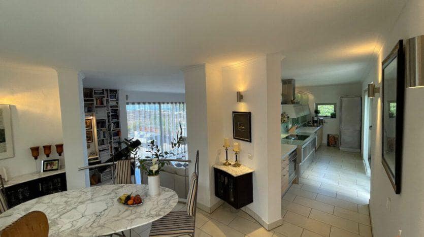 5 soveværelse Villa til salg i Las Brenas med swimmingpool - € 1.299.000 (Ref: 6879568)