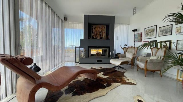 Chalet de 5 habitaciones en Las Brenas, Yaiza en venta con piscina - 1.299.000 € (Ref: 6879568)