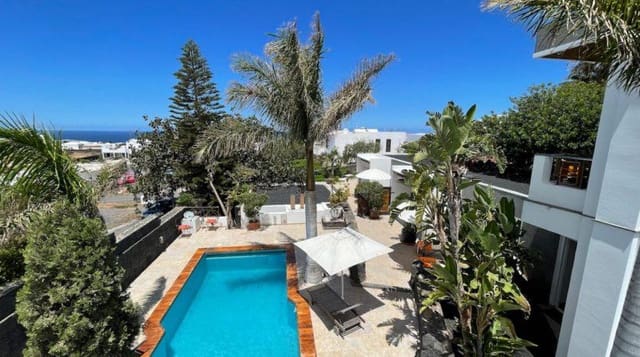 5 soveværelse Villa til salg i Las Brenas, Yaiza med swimmingpool - € 1.299.000 (Ref: 6879568)
