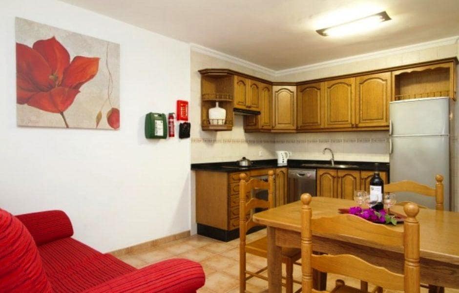 7 soveværelse Villa til salg i Puerto del Carmen med swimmingpool - € 1.480.000 (Ref: 7310409)