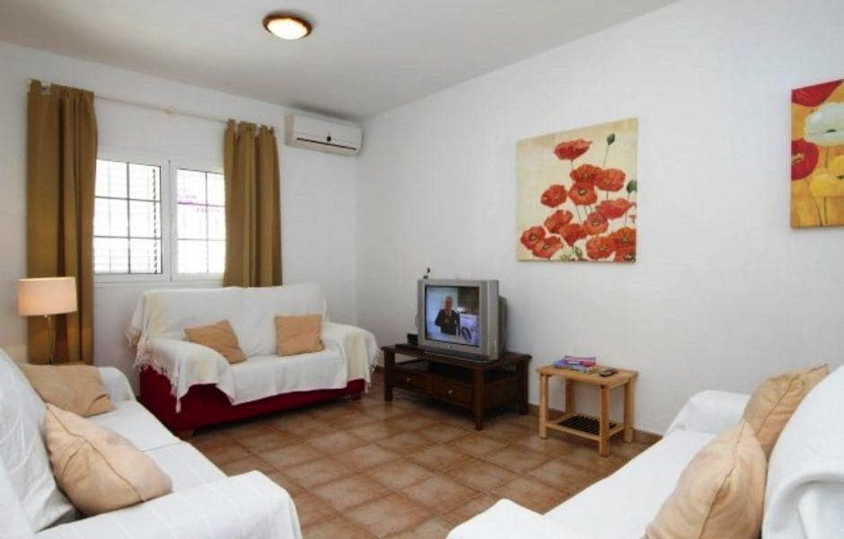 7 chambre Villa/Maison à vendre à Puerto del Carmen avec piscine - 1 480 000 € (Ref: 7310409)