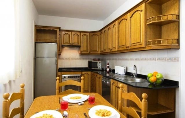 7 sovrum Villa till salu i Puerto del Carmen, Tías med pool - 1 480 000 € (Ref: 7310409)