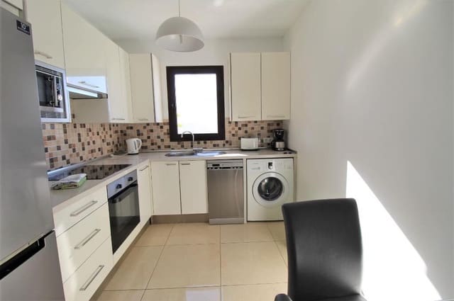 4 soveværelse Villa til salg i Montaña Roja, Yaiza med swimmingpool - € 640.000 (Ref: 7532083)