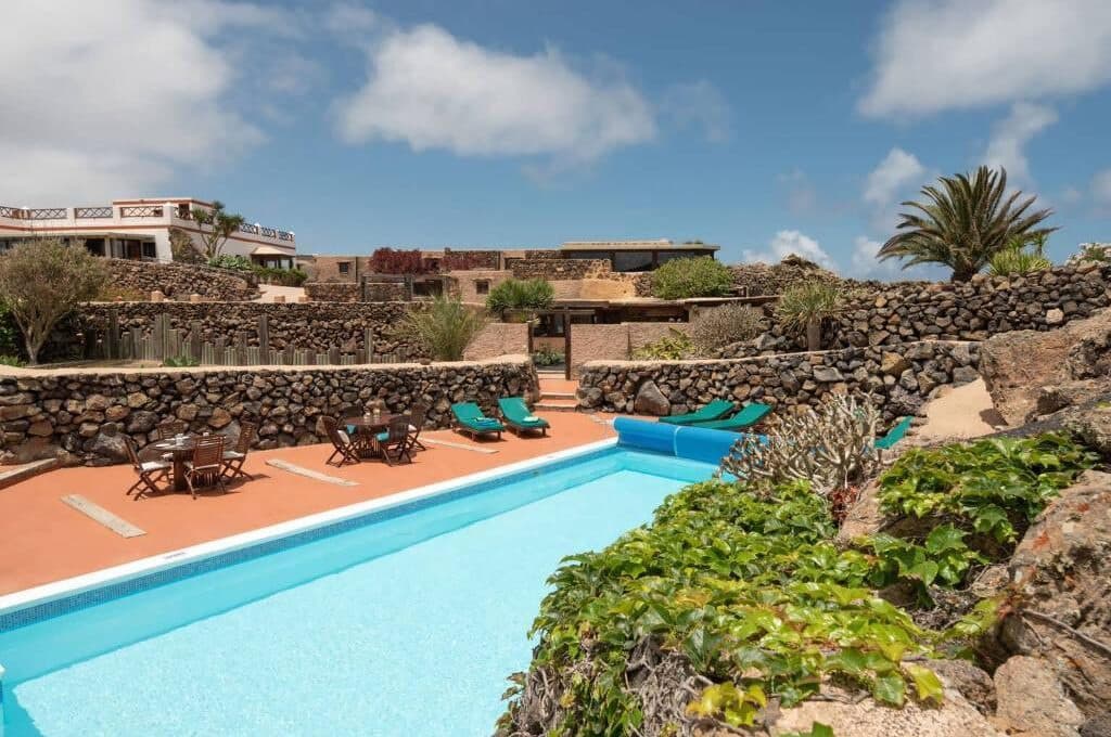 11 bedroom Finca/Country House for sale in Haria with pool - € 2,299,900 (Ref: 8047816)