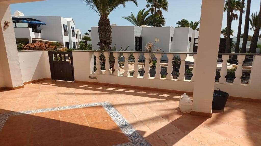 3 soveværelse Villa til salg i Costa Teguise - € 495.000 (Ref: 8571159)