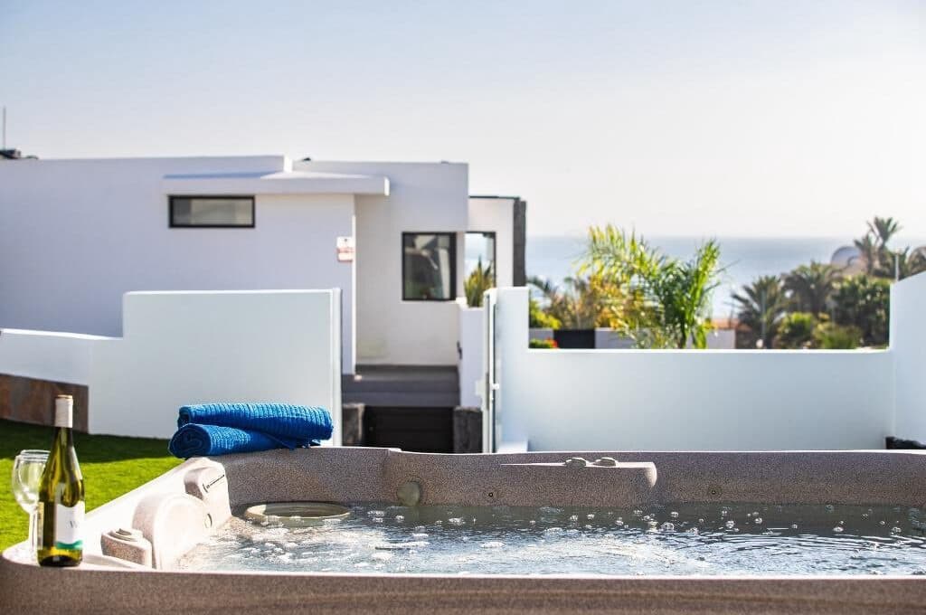 5 chambre Villa/Maison à vendre à Playa Blanca avec piscine - 750 000 € (Ref: 8873366)