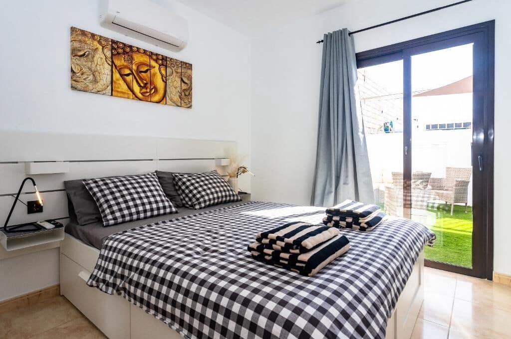 5 chambre Villa/Maison à vendre à Playa Blanca avec piscine - 750 000 € (Ref: 8873366)