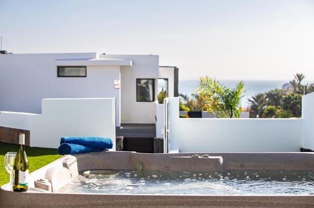 5 chambre Villa/Maison à vendre à Playa Blanca, Yaiza avec piscine - 750 000 € (Ref: 8873366)